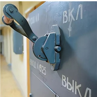 Логотип @mos_rub - Московский рубильник