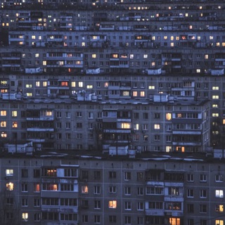 Логотип @moscowoutskirtss - холод бетонных стен