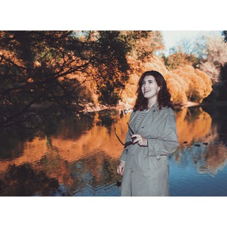 Логотип @moskwaneva - путешествие из Петербурга в Москву