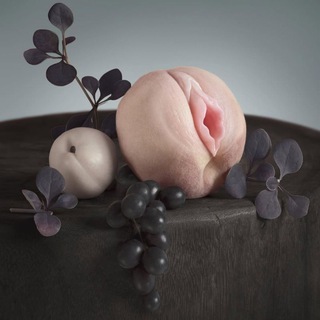 Логотип @mosmuseums - Не порно, но задорно! 🍌