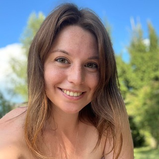 Логотип @mother_debutant - Мать-дебютант