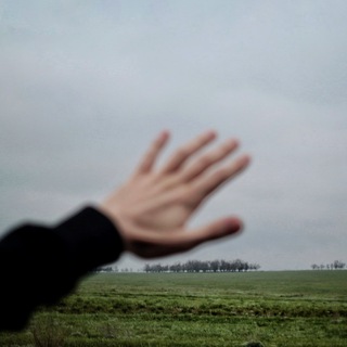 Логотип @move0n - Move On