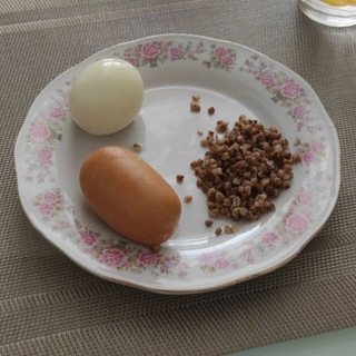 Логотип @movesnshit - Шіт + Moves хуювес