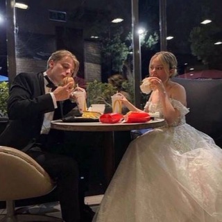 Логотип @moxi_luv - 𝓜𝓸𝔁𝓲_𝓵𝓾𝓿💕