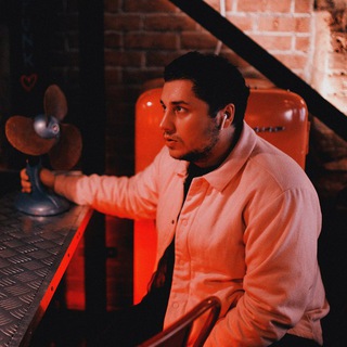 Логотип @mraz_thomas - Thomas Mraz