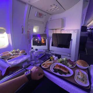 Логотип @mrdavidsan - Mr.Davidsan