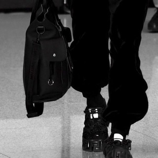 Логотип @mriaydd - Mriayd