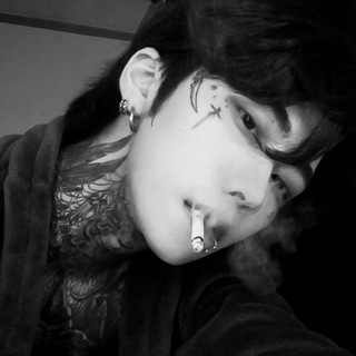 Логотип @mrrelsem - апофеóз.