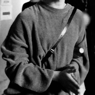 Логотип @mrsauvv - спасательный круг.