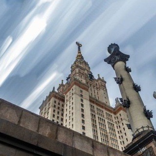 Логотип @msualumni_chat - Чат Клуба выпускников МГУ