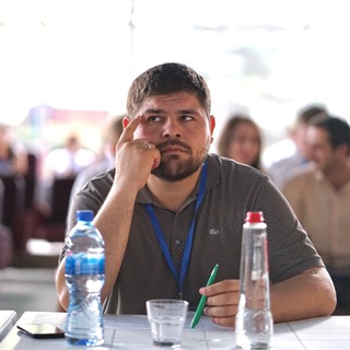 Логотип @mukhtaramirov - Мухтар АмироV