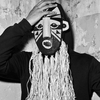 Логотип @mukizvu - Муки Зву