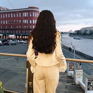 Логотип @muqlless - Muqlless