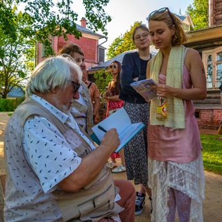 Логотип @muranovo_poetry - про_речь