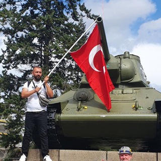 Логотип @muratoezkan - 🇹🇷🇩🇪Murat Özkan Türkischer Freiheitskämpfer🇹🇷🇩🇪