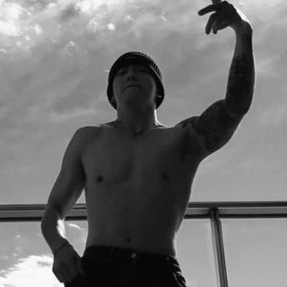 Логотип @music_mrhk - — mèlom'ania