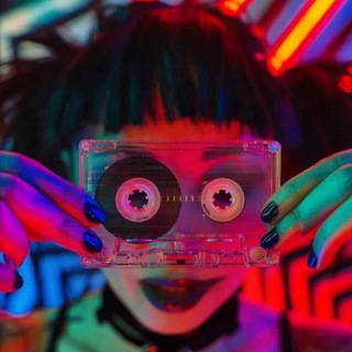 Логотип @music_muzyka_mix - S O U N D R O O M