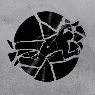 Логотип @musical_thought - В наушниках чужие мысли