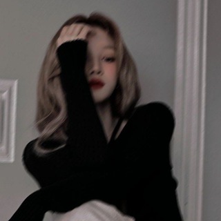 Логотип @musicalutopia1 - переводы песен MU1🎧