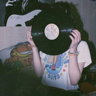 Логотип @musicforwhat - музыка для?