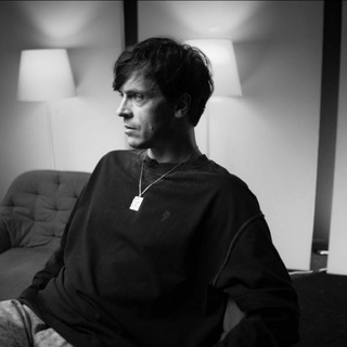 Логотип @musicfreed - music peremennaya