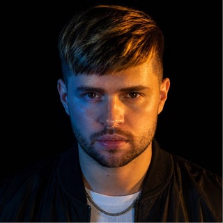 Логотип @musikarios - MUSIKARIOS