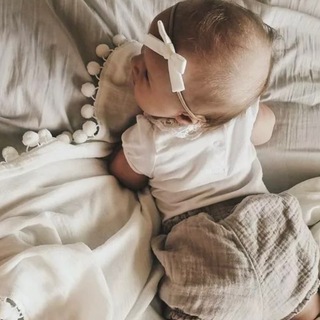 Логотип @muvahiddaa - Детская одежда 🇨🇳