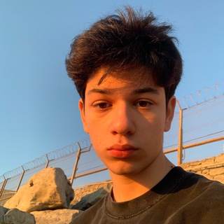 Логотип @muviiik - МУВИ