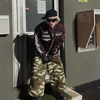 Логотип @muzhwb - fashion crew