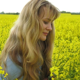 Логотип @muznadin - Надежда Кондрашова