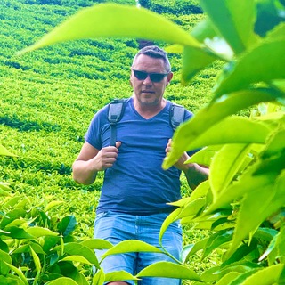 Логотип @muzungushit - MUZUNGUSHIT - О жизни в Африке