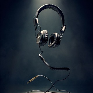 Логотип @muzyka_play - Музыка 🫧 МЕЛ💽МАН 🫧