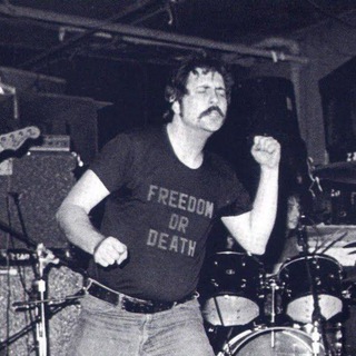 Логотип @muzzhur - Музыкальный журналистовец