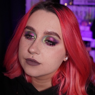 Логотип @mvkeup - Саша и мейкуп