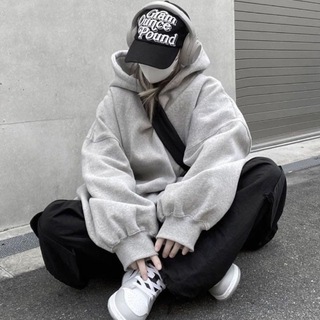 Логотип @mwildb - M Wildberries