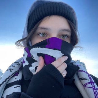 Логотип @mwpangelina - твоя мама