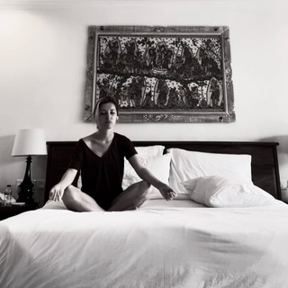 Логотип @myizobilies - Анастасия Холод | 3 секрета изобилия