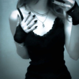 Логотип @mylie_kost - Немного счастья