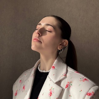 Логотип @mypromisedlove - любовь на книжных полках ♡