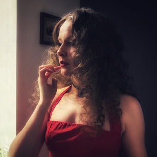 Логотип @n_bloodmoon - НАСТЯ 🐱