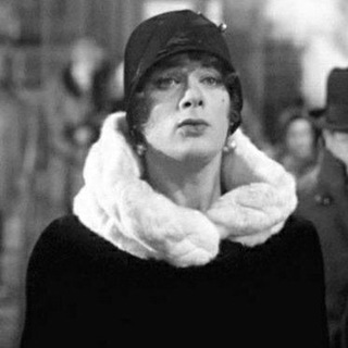 Логотип @na7verhney - На седьмой верхней пьют