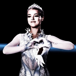 Логотип @na_lezvii - на лезвии