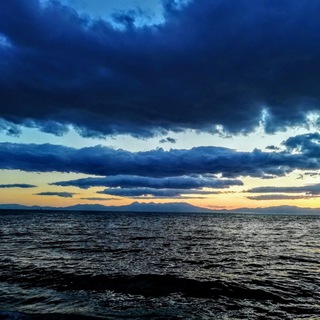 Логотип @na_rubezhu_chat - Общественный чат канала «На РубежУ» • #курильскиеострова •