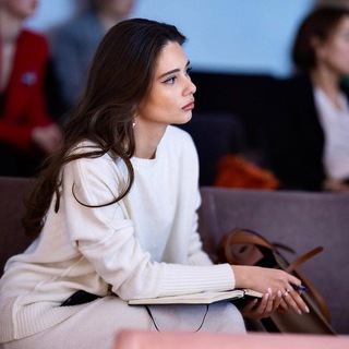 Логотип @naalaontech - Naala on Tech & Gulf