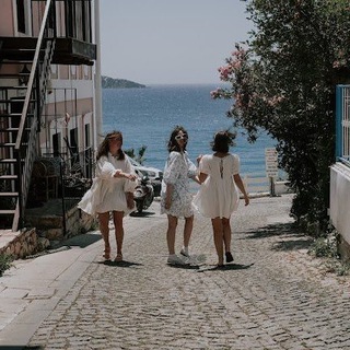 Логотип @naalegke - NALÉGKE