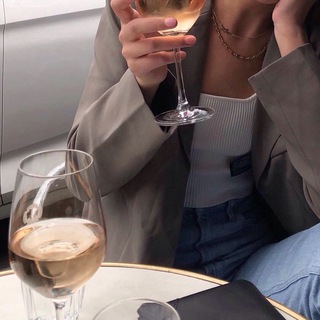 Логотип @naavuoboi - МЫСЛИ В СЛУХ