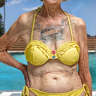 Логотип @nabosugrud - На Босу Грудь