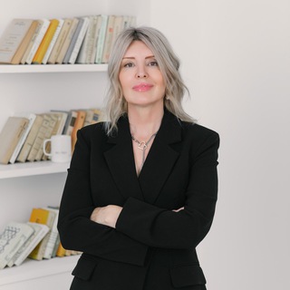 Логотип @naglubiny - #наглубину с Ларисой Базалеевой