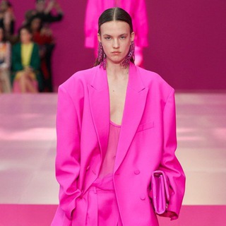 Логотип @nahodka_wbozon - Мода и стиль