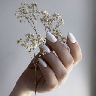 Логотип @nailsloveis - Эстетика маникюра | Nails 💅